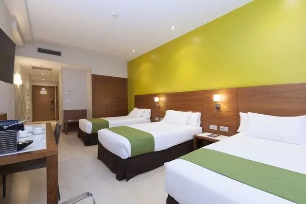 Premium Üç Kişilik Oda, 3 Tek Kişilik Yatak