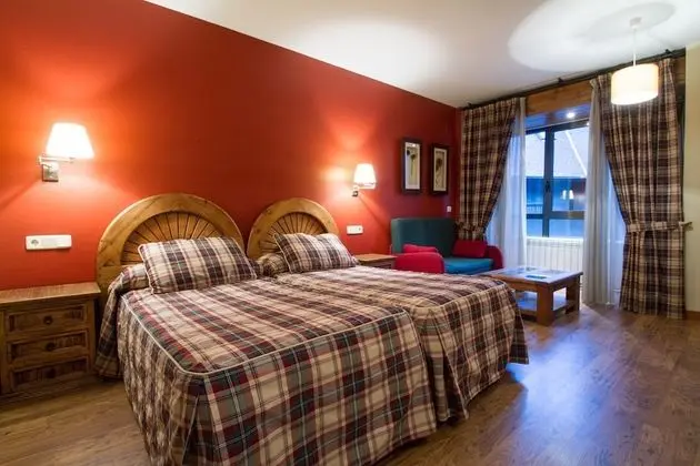 Premium Üç Kişilik Oda (2 adultos y 1 niño)