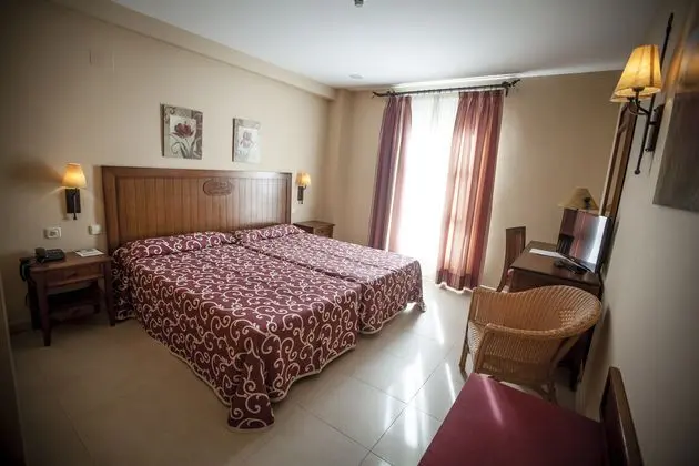 1 Çift Kişilik Veya 2 Tek Kişilik Yatak Standard