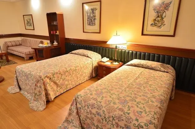 Deluxe Oda, 3 Tek Kişilik Yatak