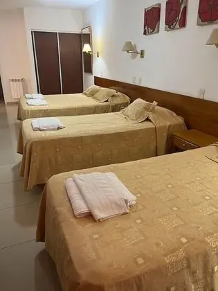 Üç Kişilik Oda