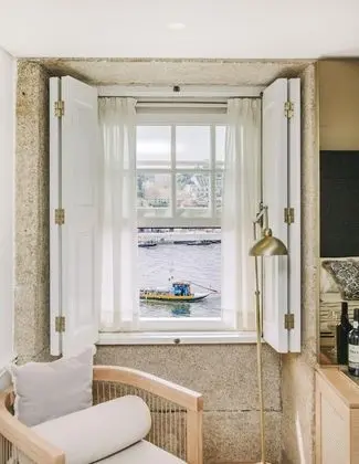 Deluxe Tek Büyük veya İki Ayrı Yataklı Oda, Nehir Manzaralı