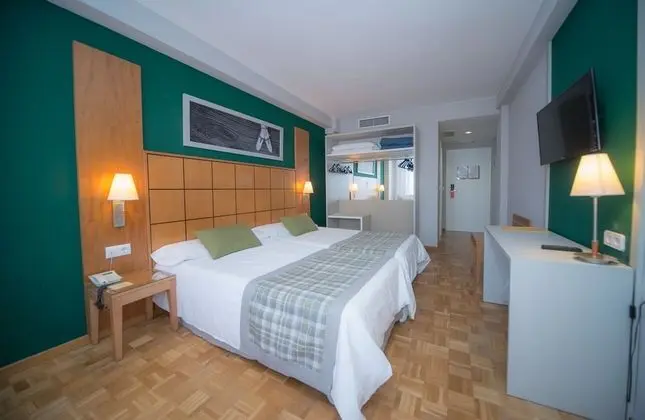 Üç Kişilik Oda (2 adults + 1 child)