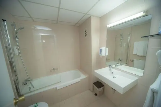 Üç Kişilik Oda (2 adults + 1 child)