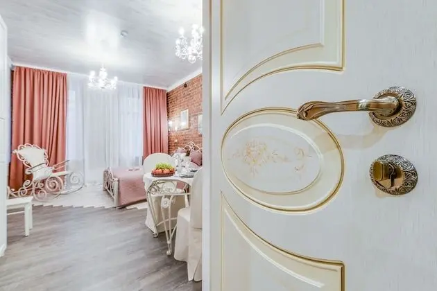 Tek Büyük Yataklı Oda, Ortak Banyo (Paris)