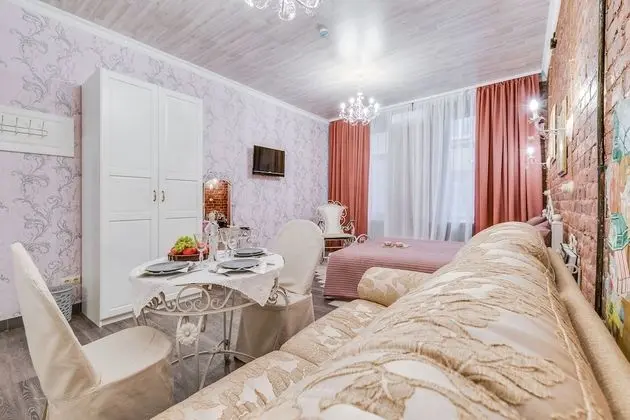 Tek Büyük Yataklı Oda, Ortak Banyo (Paris)