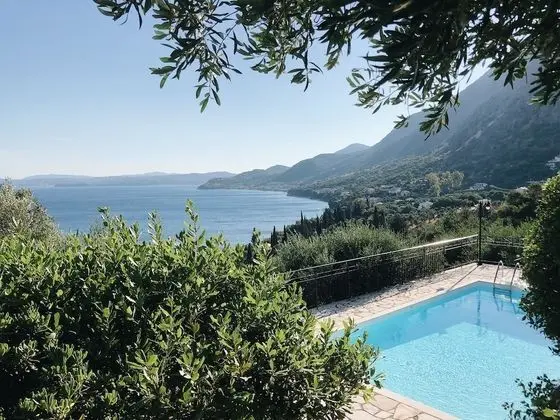 Grand Villa, 4 Yatak Odası, Kişiye Özel Havuzlu, Deniz Manzaralı