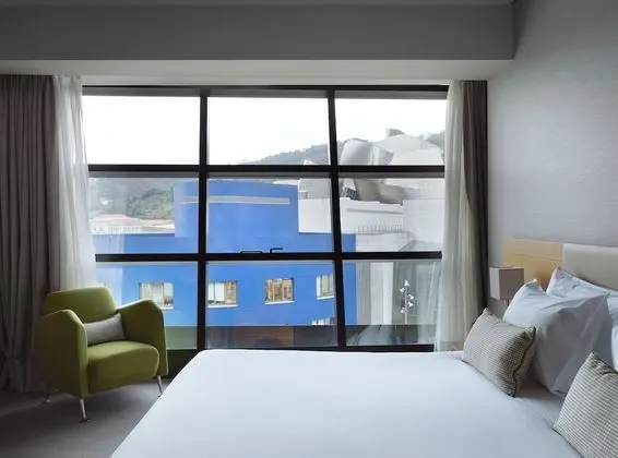 Premier Guggenheim View