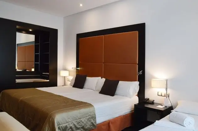 Üç Kişilik Oda (2+1)