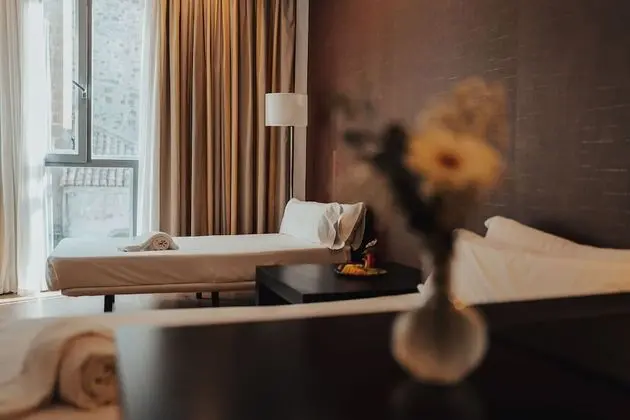 Üç Kişilik Oda (2+1)