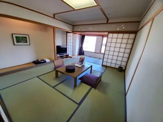 Traditional Oda, Sigara İçilebilir (Japanese Style)