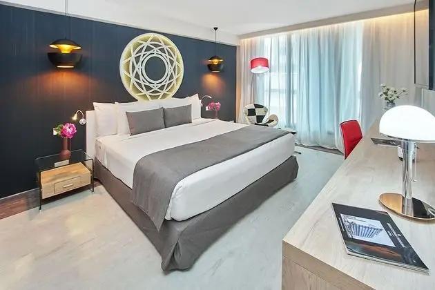 Deluxe Tek Büyük Yataklı Oda