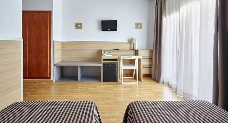Standard Tek Büyük veya İki Ayrı Yataklı Oda (No Access to Avana Rooftop)