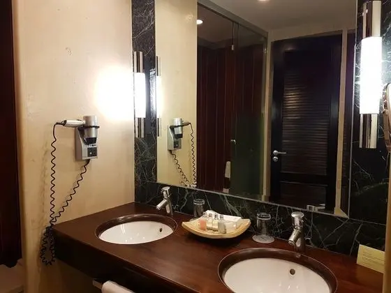 Superior Tek Büyük Yataklı Oda, 1 Yatak Odası, Teras, Kısmi Deniz Manzarası