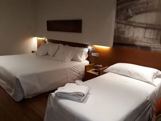 Tek Büyük Yataklı Oda (+ extra bed)