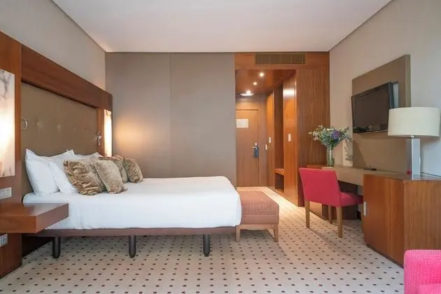 Standard Büyük Yataklı Tek Kişilik Oda