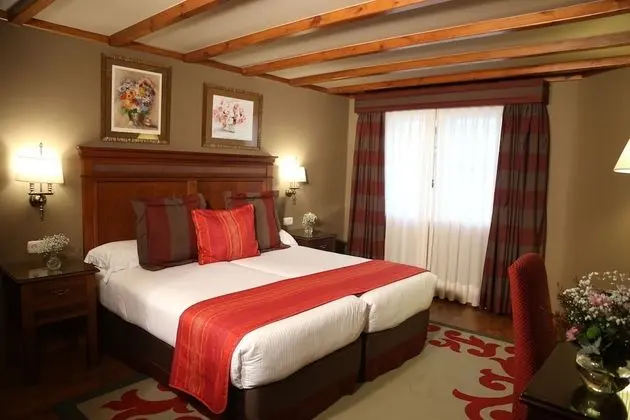 Family Villa (2 Adults and 2 Children)