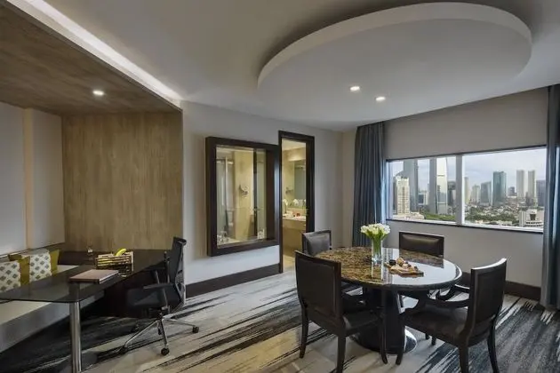 Deluxe Junior Suite Red Level (2+1)