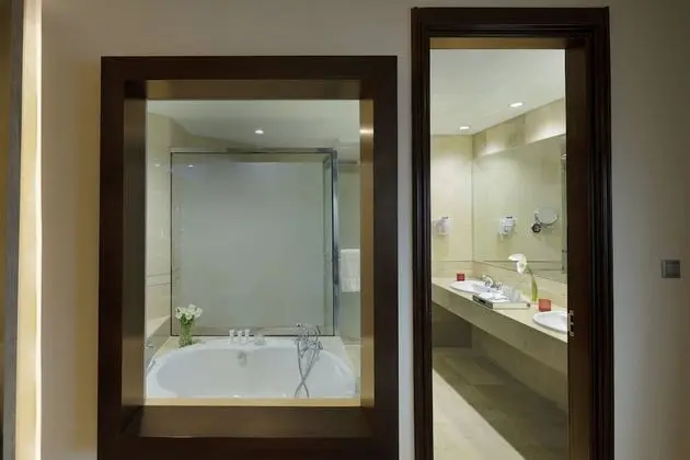 Red Level 2 Bedroom Interconnecting Suite