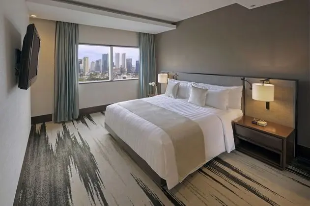 Red Level 2 Bedroom Interconnecting Suite