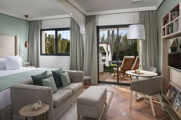 Red Level Garden Access