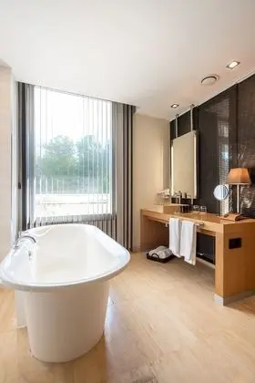 Classic Tek Büyük Yataklı Oda