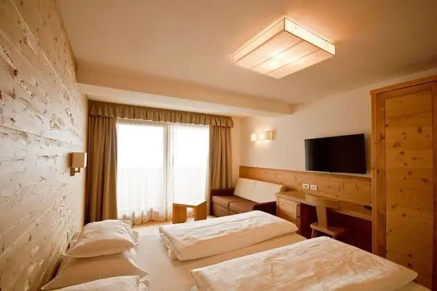 Comfort Tek Büyük veya İki Ayrı Yataklı Oda