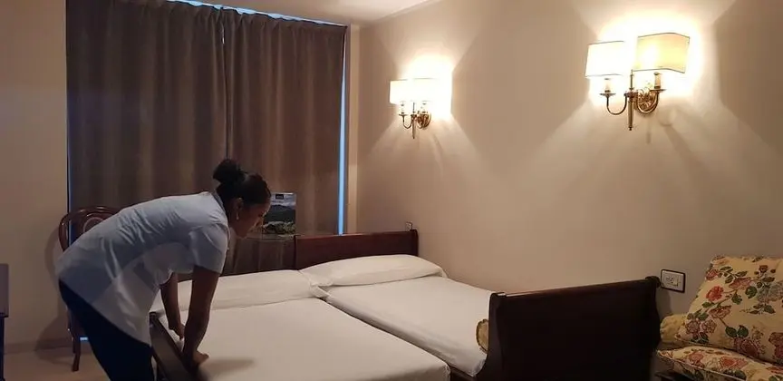 Tek Büyük Yataklı Oda