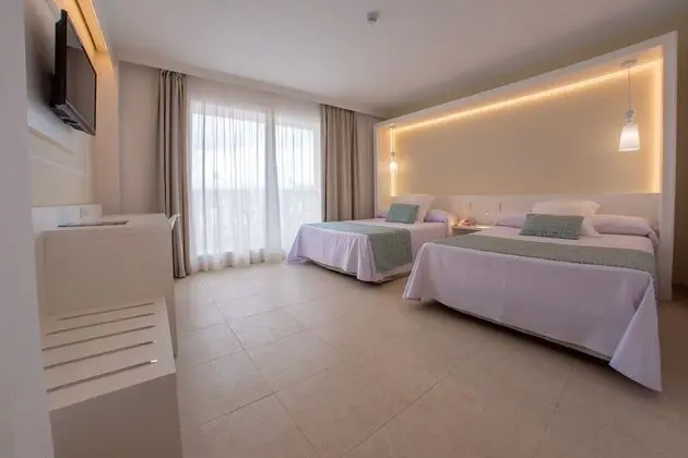 Family Oda, Teras, Kısmi Deniz Manzaralı (1 Adult)