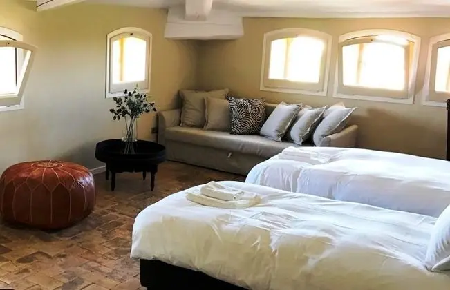 Villa (accomodates up to 45 people)