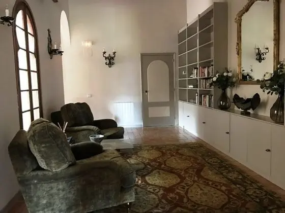 Villa (accomodates up to 45 people)