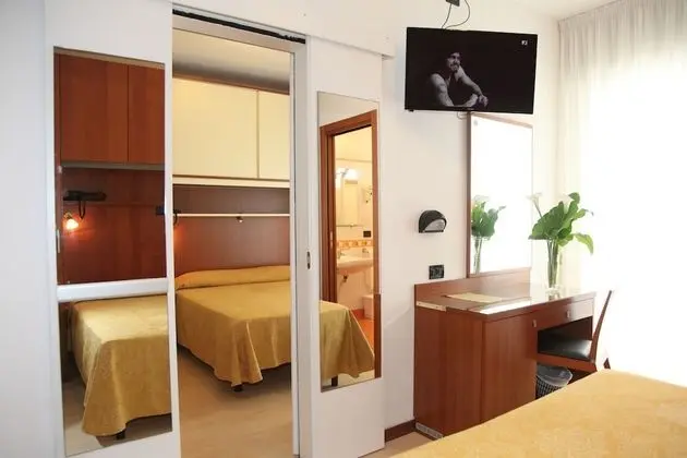 Standard Üç Kişilik Oda