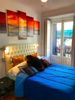 Comfort Tek Büyük Yataklı Oda, Küçük Mutfak, Şehir Manzaralı (GV 11 - 5 PAX BALCON GRAN VIA, BALCON)