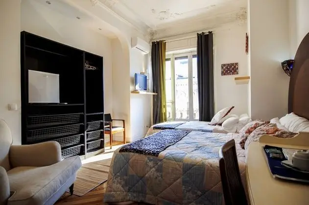 Comfort Tek Büyük Yataklı Oda, Küçük Mutfak, Şehir Manzaralı (GV 11 - 5 PAX BALCON GRAN VIA, BALCON)