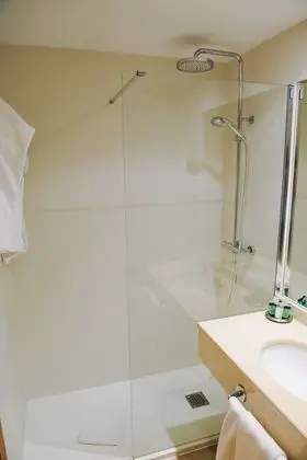 Tek Büyük Yataklı Oda, Teras