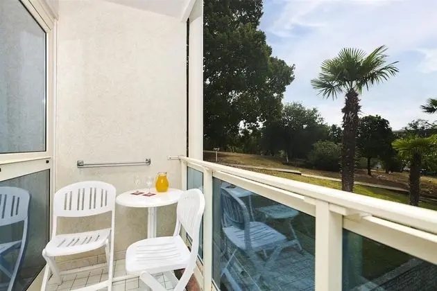 Suite with balcony