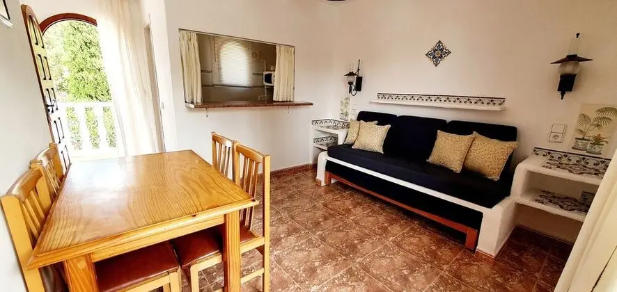 Classic Apart Daire, 1 Yatak Odası, Mutfak, Havuz Kenarı