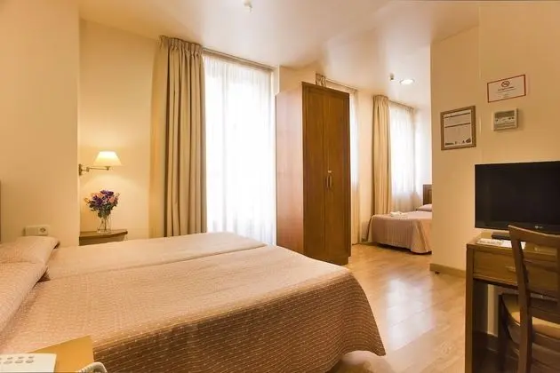 Tek Büyük Yataklı Oda (with extra bed)