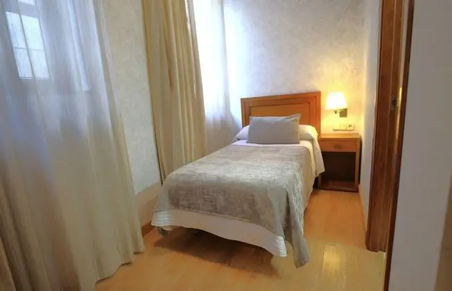 Tek Büyük Yataklı Oda (with extra bed)