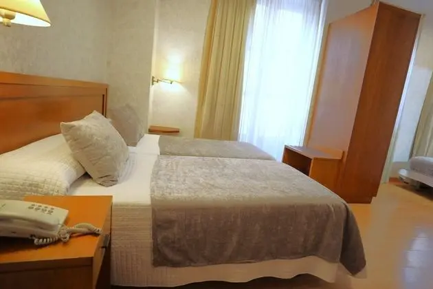 Tek Büyük Yataklı Oda (with extra bed)