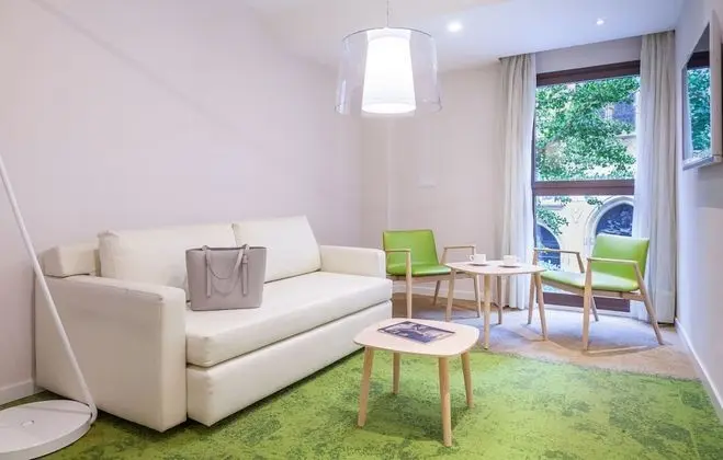 Junior Süit (3 Pax)