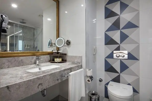https://images.etstur.com/files/images/hotelImages/TR/209811/l/Granada-Luxury-Beach-Oda-313520.jpg