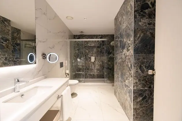 https://images.etstur.com/files/images/hotelImages/TR/220414/l/GRANADA-LUXURY-RED-Oda-402187.jpg