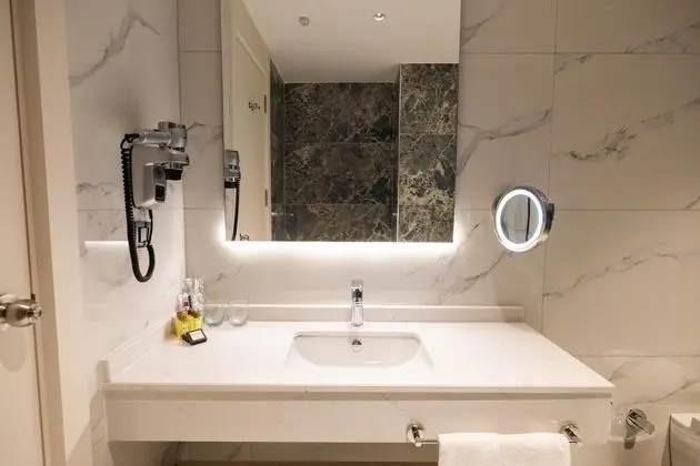 https://images.etstur.com/files/images/hotelImages/TR/220414/l/GRANADA-LUXURY-RED-Oda-402188.jpg