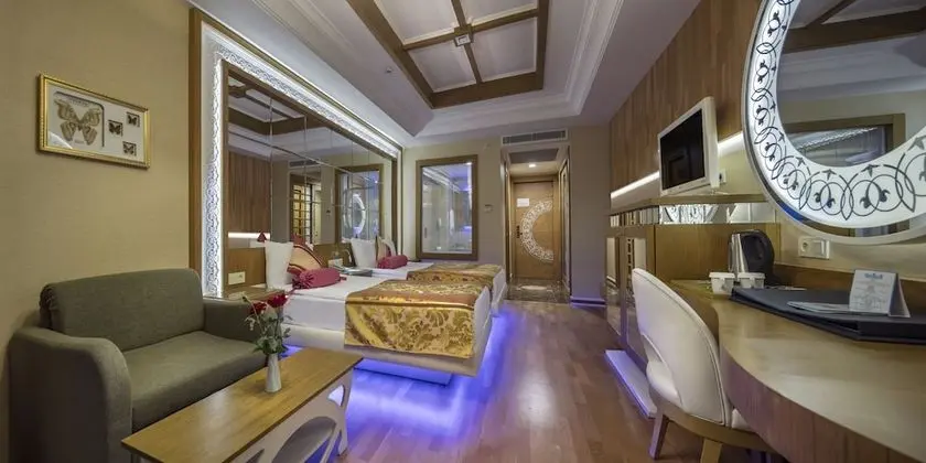 Standard Room, City View ( 2 + 2 )