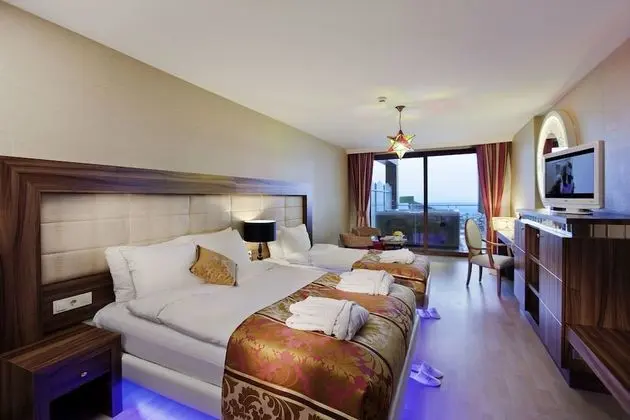 Standard Room, Sea View ( 2 + 2 )