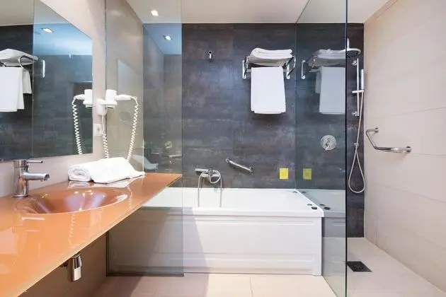 Çift ​​kişilik Standard