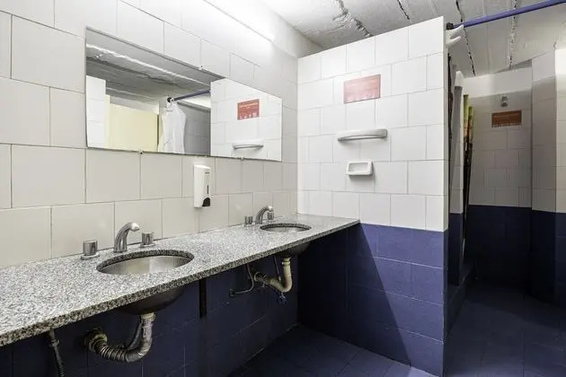 Standard Tek Büyük Yataklı Oda, Ortak Banyo