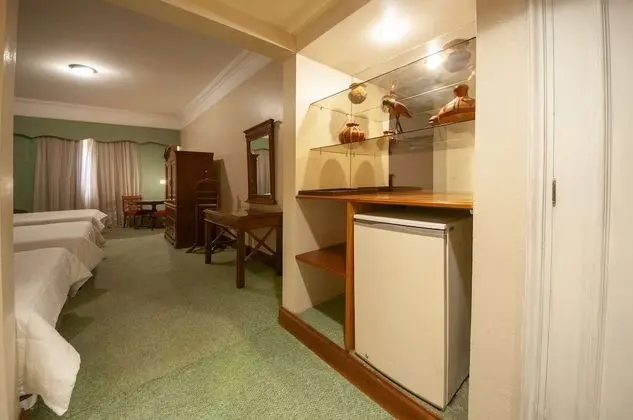 Junior Üç Kişilik Oda, Birden Çok Yatak, Şehir Manzaralı