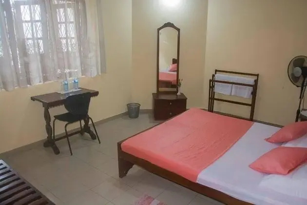 Standard Tek Büyük Yataklı Oda